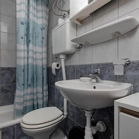 Apartment Milena Krvavica